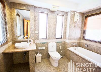 For RENT : SAWIT SUITES / 2 Bedroom / 2 Bathrooms / 131 sqm / 35000 THB [6913592]