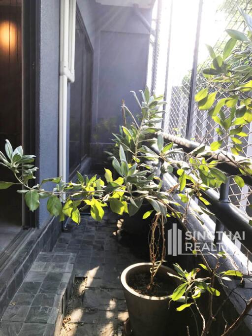 For RENT : Prasanmit Condominium / 1 Bedroom / 1 Bathrooms / 71 sqm / 35000 THB [7399336]