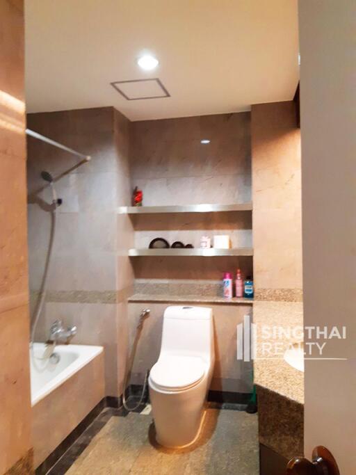 For RENT : Asoke Place / 2 Bedroom / 1 Bathrooms / 81 sqm / 35000 THB [7541640]