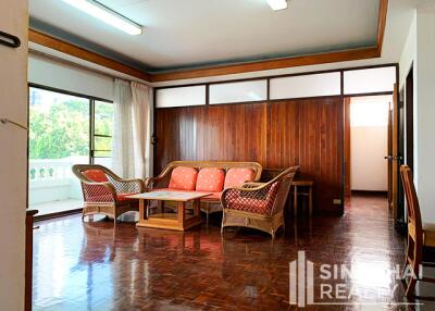 For RENT : Aree Mansion / 3 Bedroom / 2 Bathrooms / 181 sqm / 35000 THB [7592931]