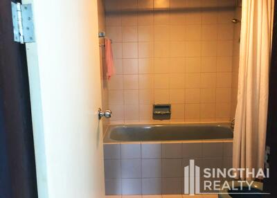 For RENT : Top View Tower / 3 Bedroom / 3 Bathrooms / 151 sqm / 35000 THB [8156619]