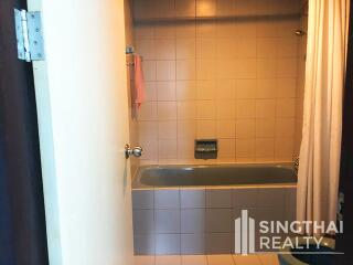 For RENT : Top View Tower / 3 Bedroom / 3 Bathrooms / 151 sqm / 35000 THB [8156619]