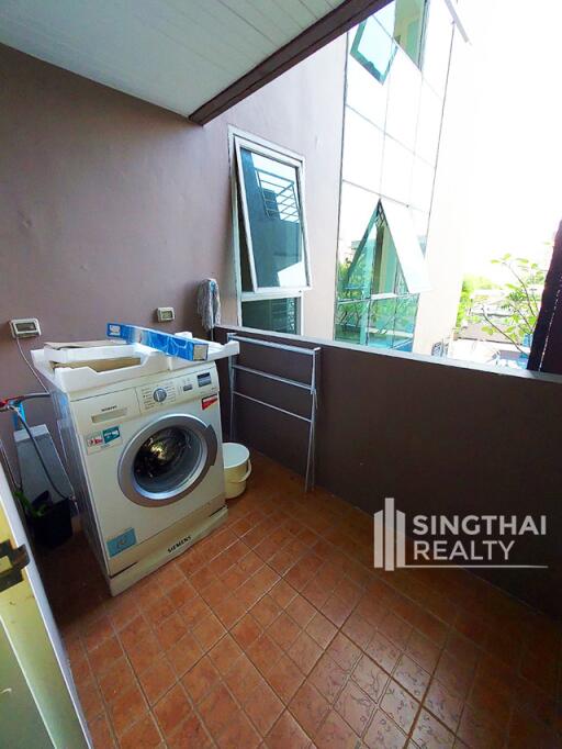 For RENT : Serene Place Sukhumvit 24 / 1 Bedroom / 1 Bathrooms / 71 sqm / 35000 THB [8547774]