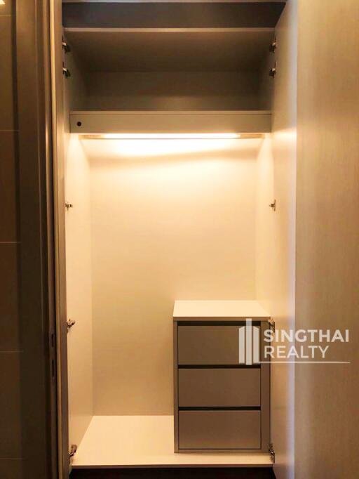 For RENT : M Silom / 1 Bedroom / 1 Bathrooms / 53 sqm / 35000 THB [8565096]