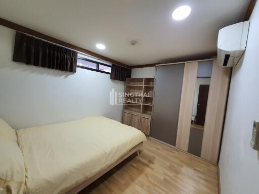 For RENT : Supalai Place / 2 Bedroom / 2 Bathrooms / 100 sqm / 35000 THB [9438993]