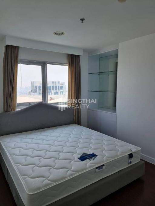 For RENT : Belle Grand Rama 9 / 2 Bedroom / 1 Bathrooms / 59 sqm / 35000 THB [9568651]