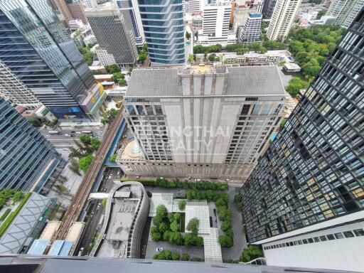 For RENT : Noble Ploenchit / 1 Bedroom / 1 Bathrooms / 45 sqm / 35000 THB [9796388]