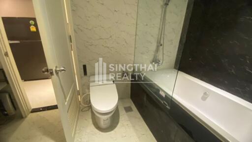 For RENT : State Tower / 1 Bedroom / 1 Bathrooms / 69 sqm / 35000 THB [9815464]