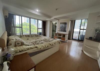 For RENT : Supalai Place / 2 Bedroom / 2 Bathrooms / 118 sqm / 35000 THB [9822196]