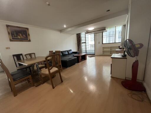 For RENT : Supalai Place / 2 Bedroom / 2 Bathrooms / 118 sqm / 35000 THB [9822196]