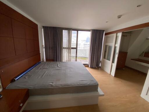 For RENT : Supalai Place / 3 Bedroom / 2 Bathrooms / 133 sqm / 35000 THB [9822364]