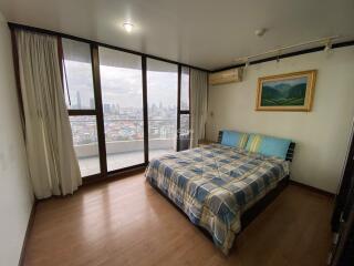 For RENT : Supalai Place / 3 Bedroom / 2 Bathrooms / 122 sqm / 35000 THB [9822499]