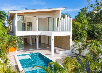 Modern style 3 bedroom pool villa in central location of Bophut.