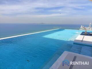 Copacabana Luxury Beachfront Condo for sale 2Bed 2Bath front view.