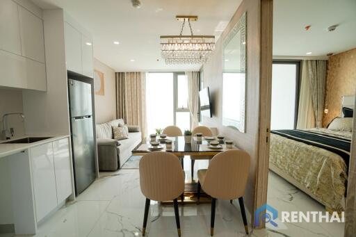 Copacabana Luxury Beachfront Condo for sale 2Bed 2Bath front view.