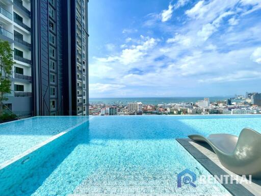 For sale condo 2 bedrooms at Arcadia Millennium Tower