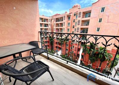 Seven seas 1 bedroom Pool view good price