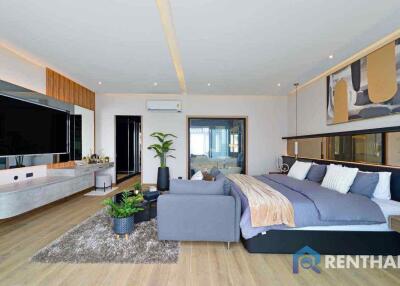 Luxury Living in Pattaya. Brand new, Fully furnished.