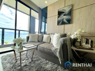 High rise condominium on Pratamnak hill, located near the beach only 250 meters.