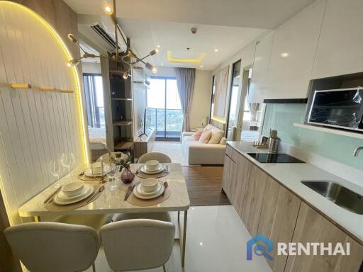 Live Luxury at Once Pattaya 2 bedroom 2 bathroom Sea view  for a Condo in Pattaya!