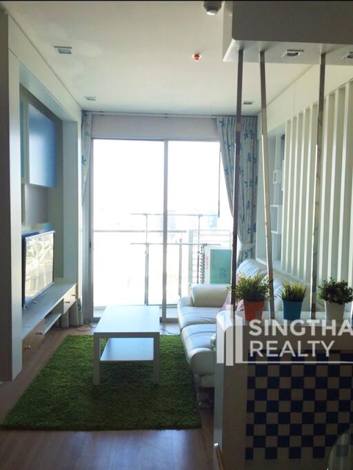 For RENT : Sky Walk Condominium / 2 Bedroom / 1 Bathrooms / 62 sqm / 38000 THB [6842095]