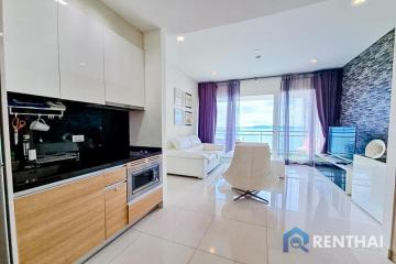 Sale with Tenant until 01.10.2024 at 25k thb a month! Luxury Beachfront condo for sale in Pattaya!