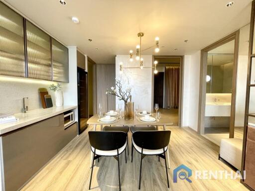 For sale condo 2 bedrooms at Arom Jomtien