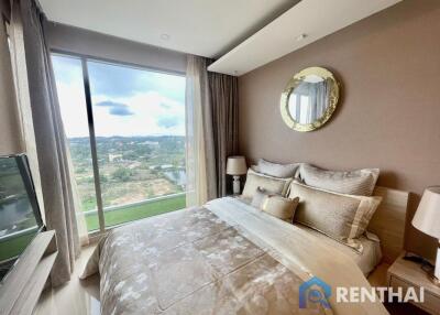 First come first serve, Hot price Beachfront condo in Jomtien