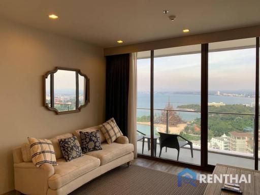 For sale Beachfront condo in  Pattaya.