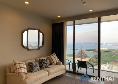 For sale Beachfront condo in  Pattaya.