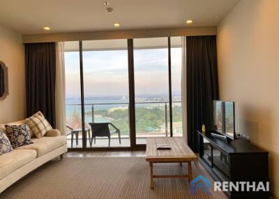 For sale Beachfront condo in  Pattaya.