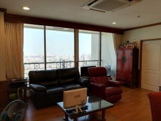 For RENT : Sathorn House / 3 Bedroom / 2 Bathrooms / 120 sqm / 38000 THB [9307701]