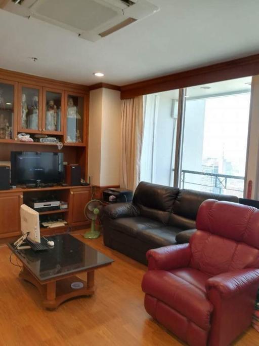 For RENT : Sathorn House / 3 Bedroom / 2 Bathrooms / 120 sqm / 38000 THB [9307701]