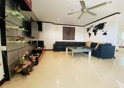 Duplex Three Bedroom Condo For Sale In Jomtien Beach Paradise