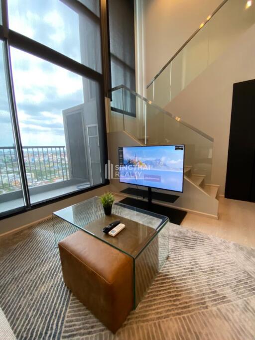 For RENT : Rhythm Sukhumvit 44/1 / 1 Bedroom / 1 Bathrooms / 62 sqm / 38000 THB [R10242]