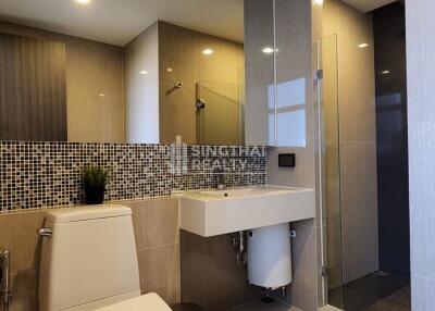 For RENT : Rhythm Sukhumvit 44/1 / 1 Bedroom / 1 Bathrooms / 62 sqm / 38000 THB [R10242]