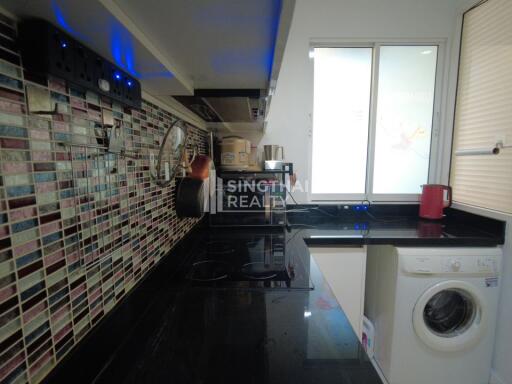 For RENT : The Bloom Sukhumvit 71 / 3 Bedroom / 2 Bathrooms / 89 sqm / 42000 THB [R10249]