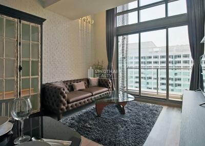 For RENT : The Lofts Ekkamai / 1 Bedroom / 1 Bathrooms / 51 sqm / 38000 THB [R10659]