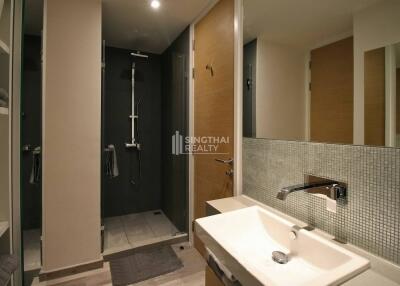 For RENT : The Lofts Ekkamai / 1 Bedroom / 1 Bathrooms / 51 sqm / 38000 THB [R10659]