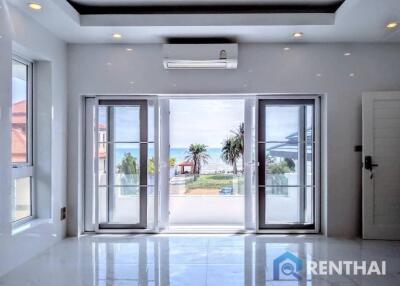 For sale house 4 bedrooms at Na Jomtien