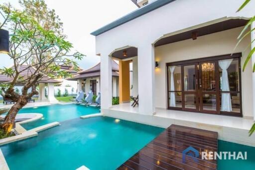 For sale house 4 bedrooms at East Pattaya