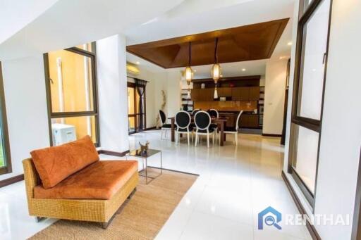 For sale house 4 bedrooms at East Pattaya