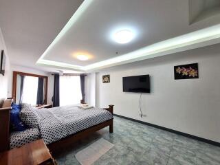 70 sqm 1-bedroom condo rent Jomtien