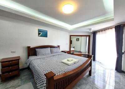 70 sqm 1-bedroom condo rent Jomtien