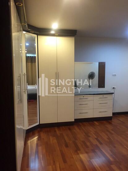 For RENT : Avenue 61 / 2 Bedroom / 2 Bathrooms / 102 sqm / 40000 THB [2867858]