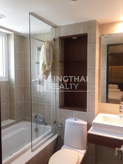 For RENT : Avenue 61 / 2 Bedroom / 2 Bathrooms / 102 sqm / 40000 THB [2867858]