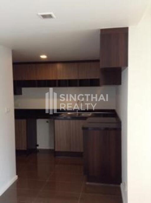 For RENT : Focus Ploenchit / 2 Bedroom / 2 Bathrooms / 61 sqm / 40000 THB [2880902]