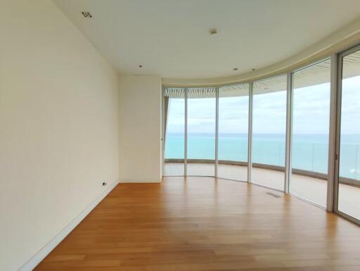 Penthouse Condo Sale The Cove Pattaya