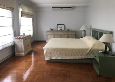 For RENT : La Residenza / 2 Bedroom / 2 Bathrooms / 121 sqm / 40000 THB [4161257]