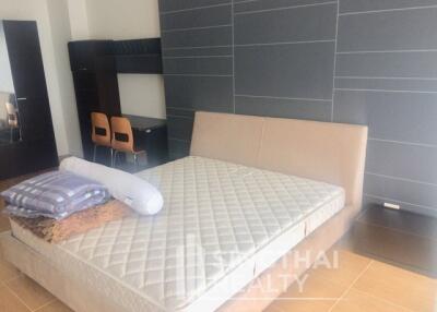 For RENT : Nusasiri Grand / 1 Bedroom / 2 Bathrooms / 81 sqm / 40000 THB [5224361]